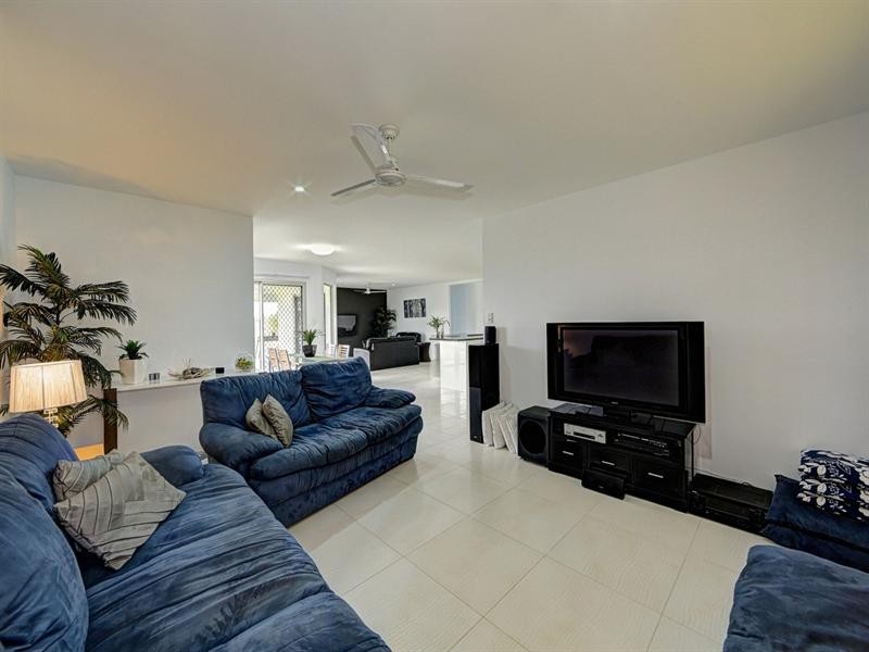 48 Mermaid Drive, Innes Park QLD 4670