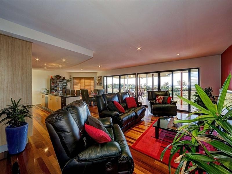 114 Sylvan Drive, Moore Park Beach QLD 4670