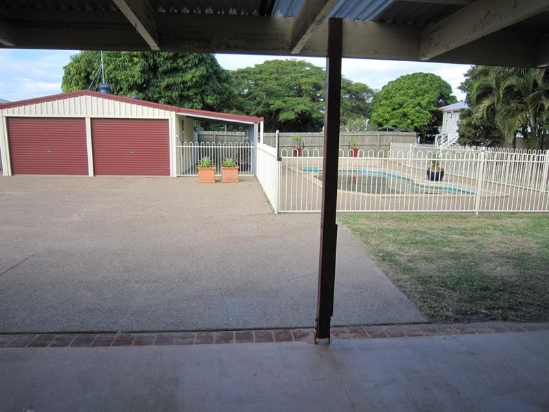 14 Hinkler Avenue, Bundaberg North QLD 4670