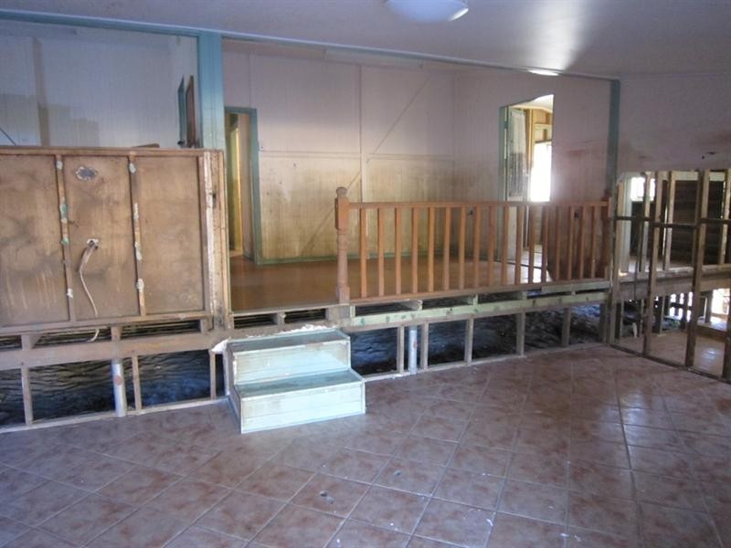 14 Hinkler Avenue, Bundaberg North QLD 4670