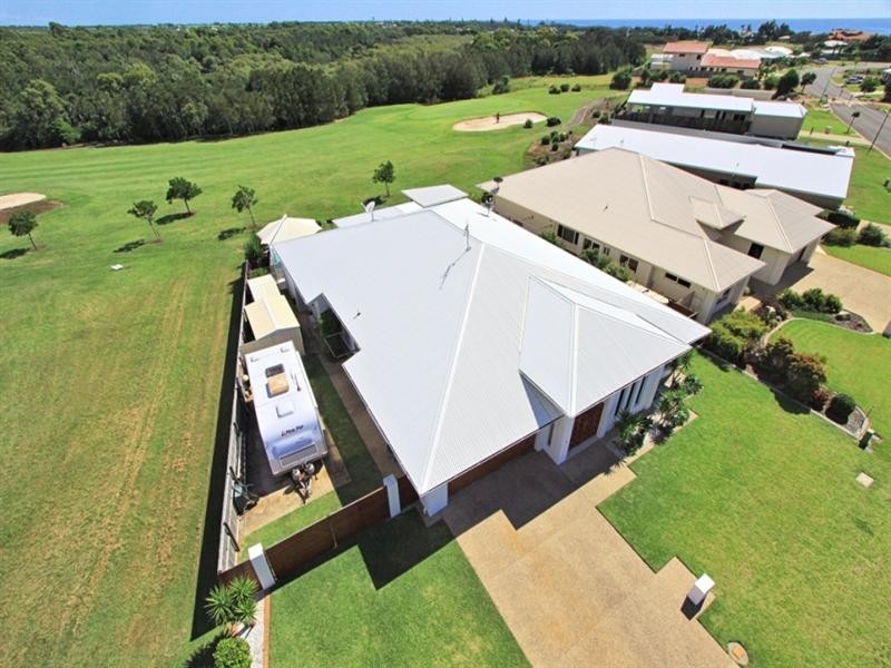 38 Bisdee Street, Coral Cove QLD 4670