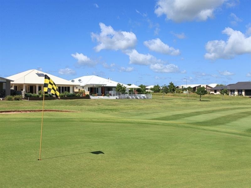 38 Bisdee Street, Coral Cove QLD 4670