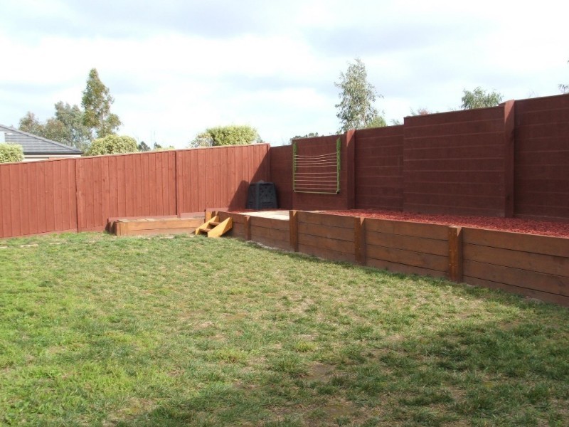 2 Scarlet Drive, Bundoora VIC 3083