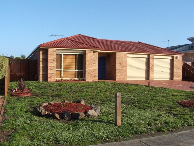 2 Scarlet Drive, Bundoora VIC 3083