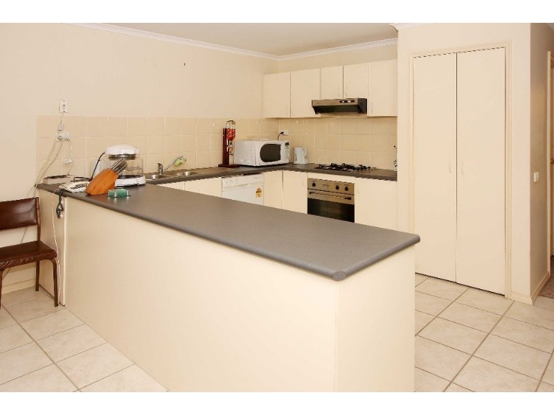 42/292 McKimmies Road, Mill Park VIC 3082