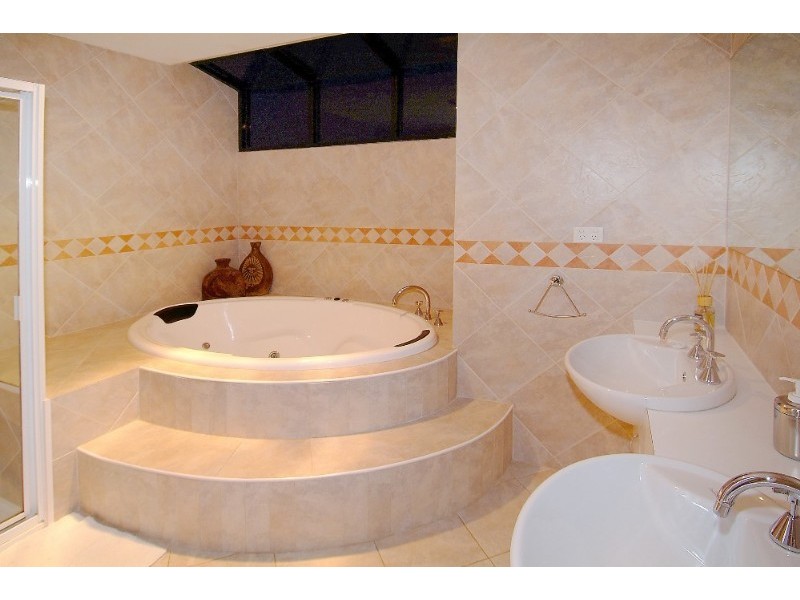 46 Carbon Crescent, Mill Park VIC 3082