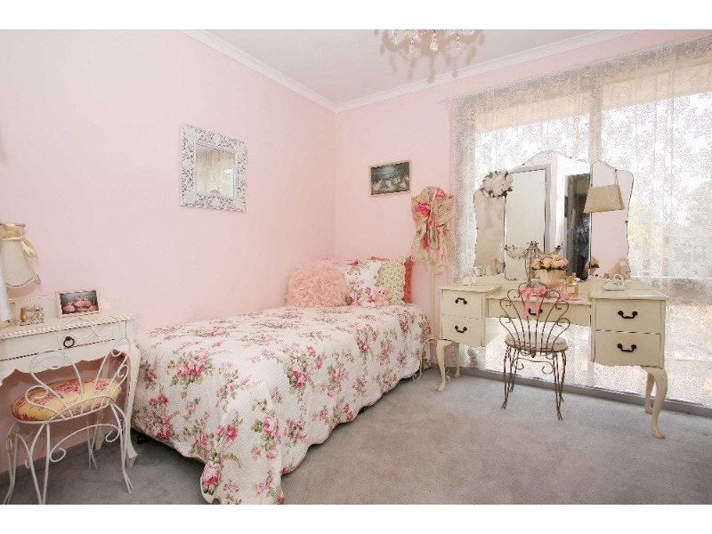 6 Brentfield Court, Mill Park VIC 3082