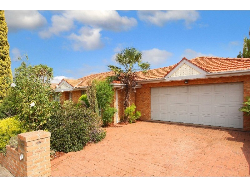 6 Brentfield Court, Mill Park VIC 3082