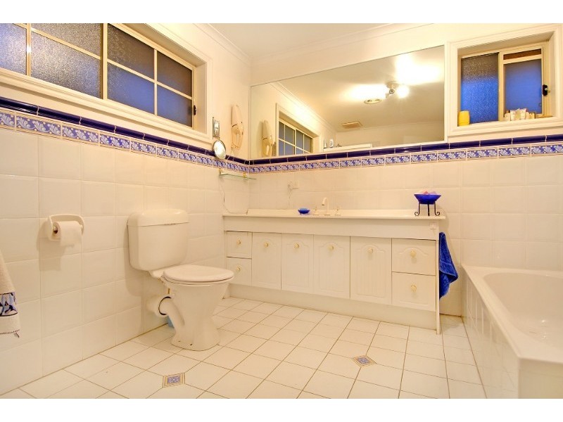 14 Amethyst Walk, Bundoora VIC 3083