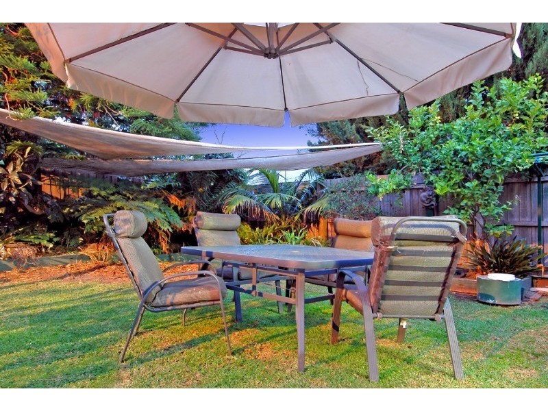 37 Green Avenue, Kingsbury VIC 3083