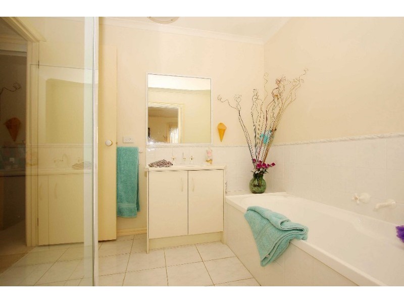 3/56 Cosmos Street, Glenroy VIC 3046