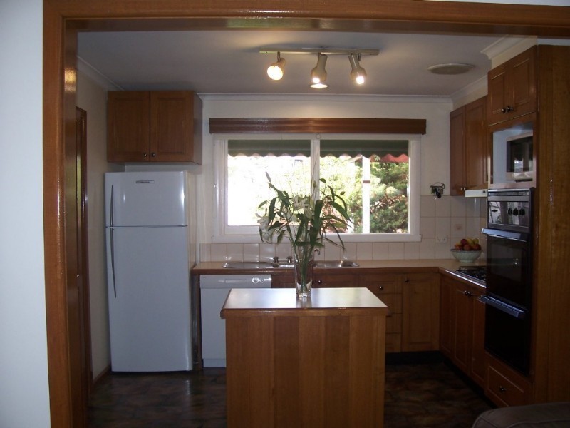 42 Ladd Street, Watsonia VIC 3087