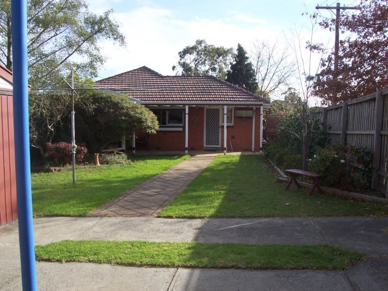 42 Ladd Street, Watsonia VIC 3087