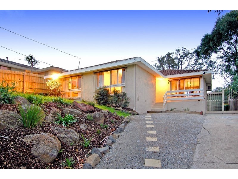 19 Derwent Place, Watsonia North VIC 3087