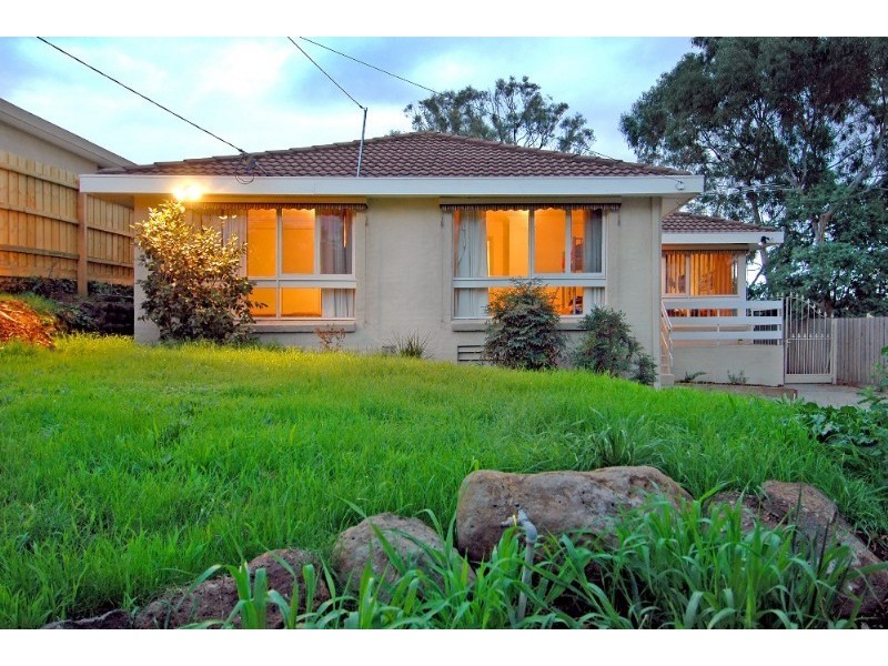 19 Derwent Place, Watsonia North VIC 3087