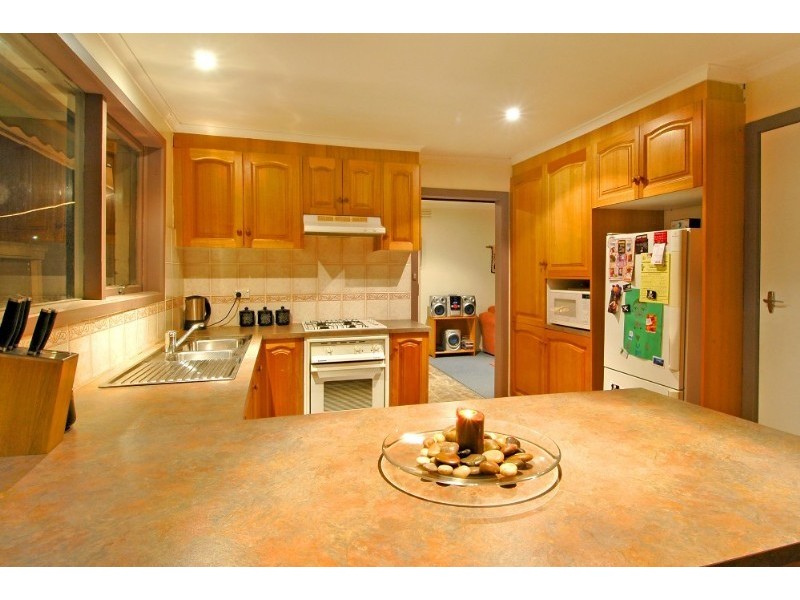 19 Derwent Place, Watsonia North VIC 3087