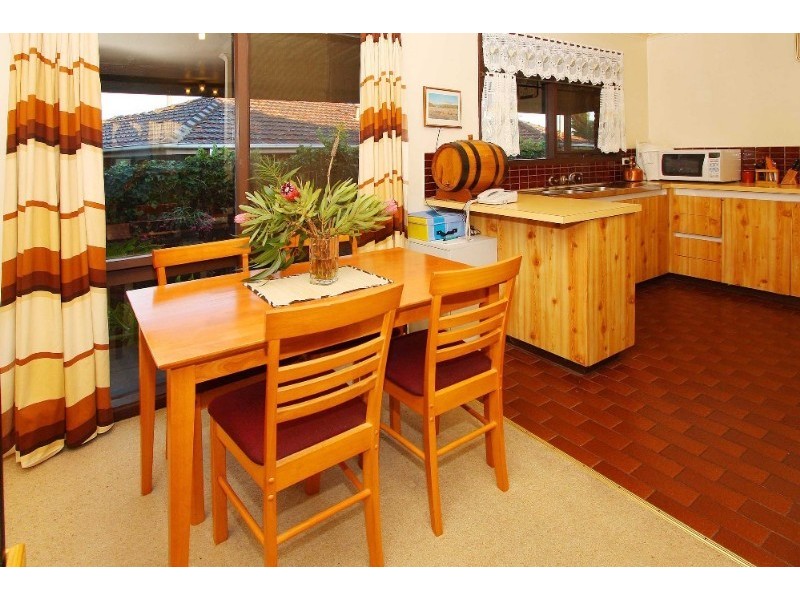 6 Merryn Close, Bundoora VIC 3083