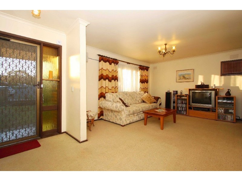 6 Merryn Close, Bundoora VIC 3083