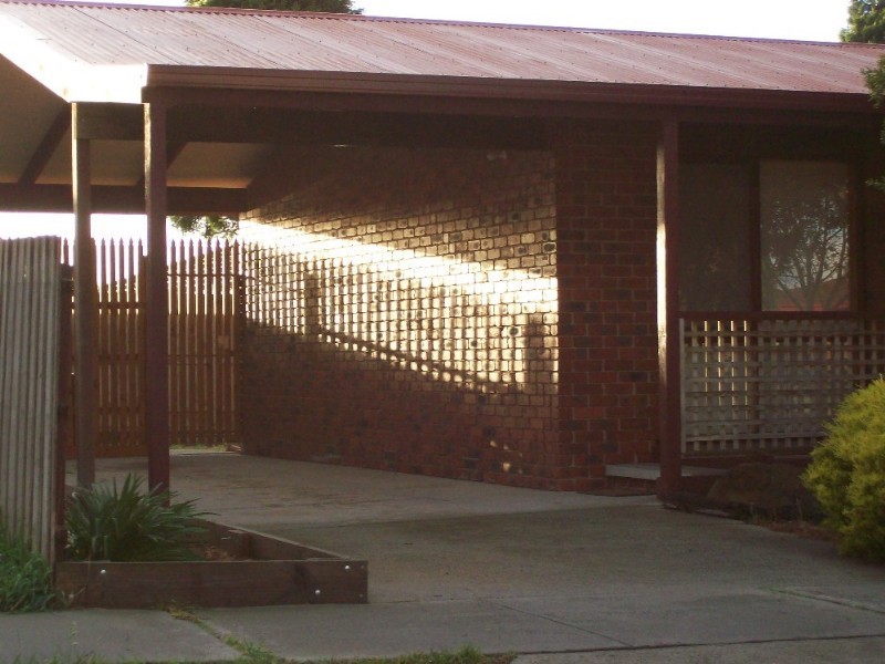 20 Sycamore Street, Mill Park VIC 3082