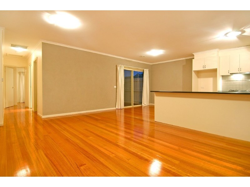 2/37 Clunes Street, Kingsbury VIC 3083