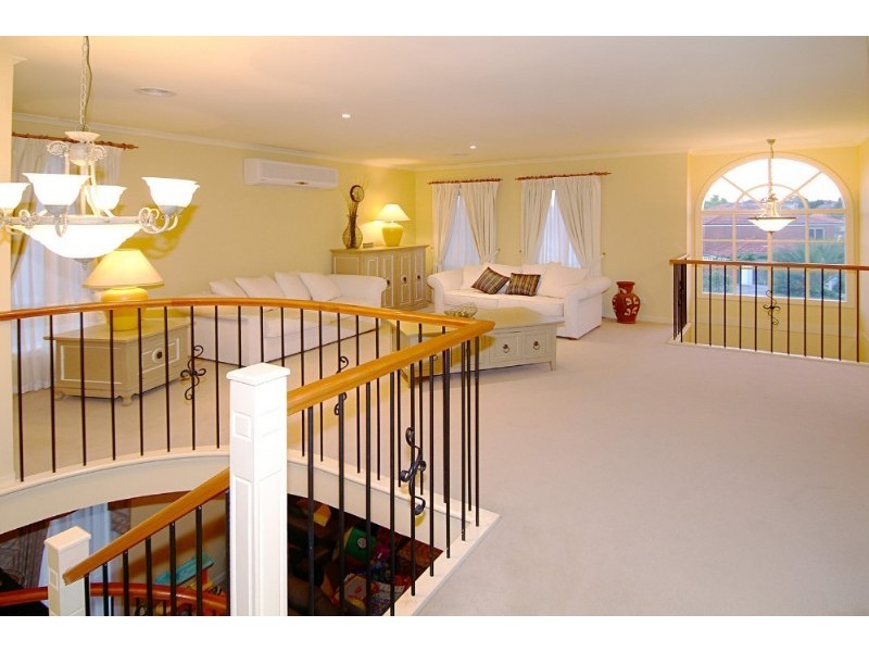 6 Riccana Court, Mill Park VIC 3082