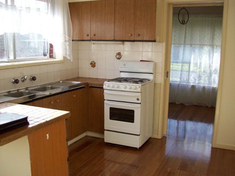 13 Glenn Crescent, Bundoora VIC 3083