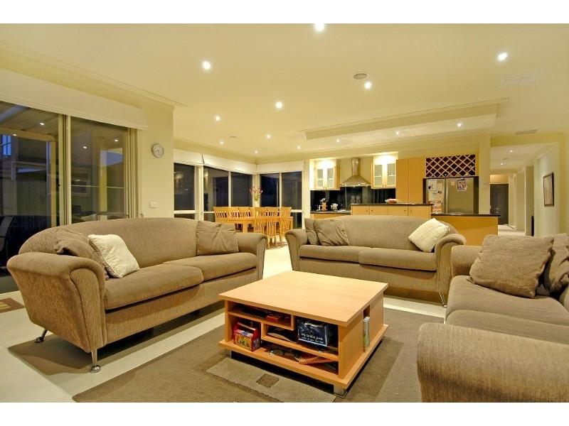 13 Lilly Pilly Avenue, Bundoora VIC 3083