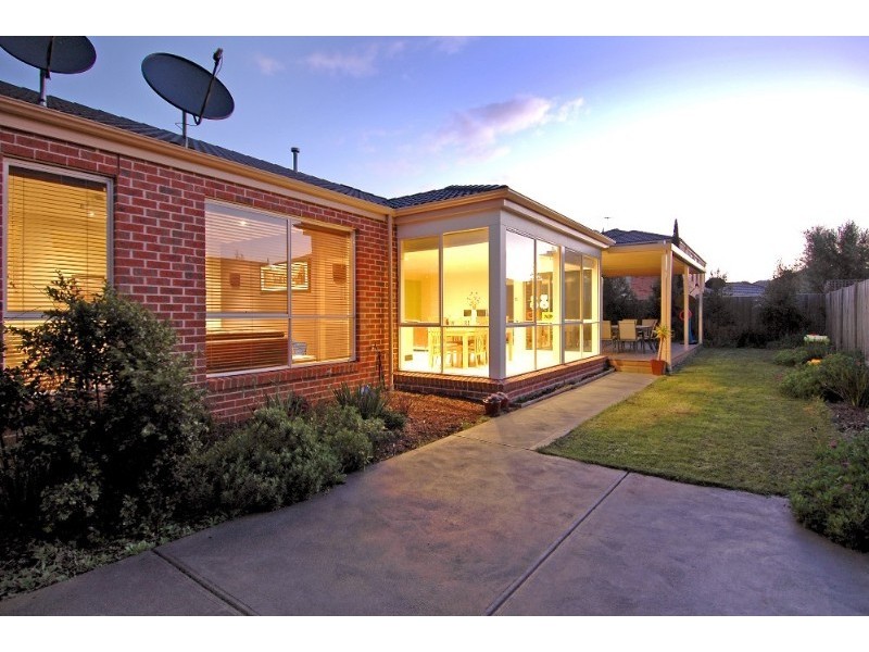 13 Lilly Pilly Avenue, Bundoora VIC 3083