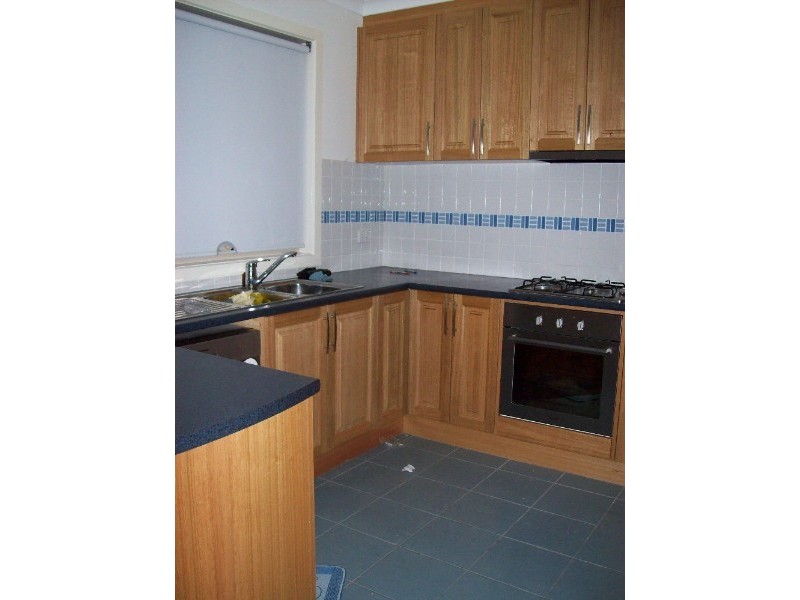 1/2 Faye Street, Reservoir VIC 3073