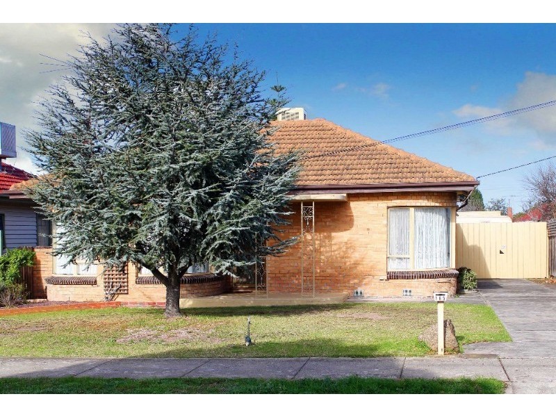 165 Rathcown Road, Reservoir VIC 3073