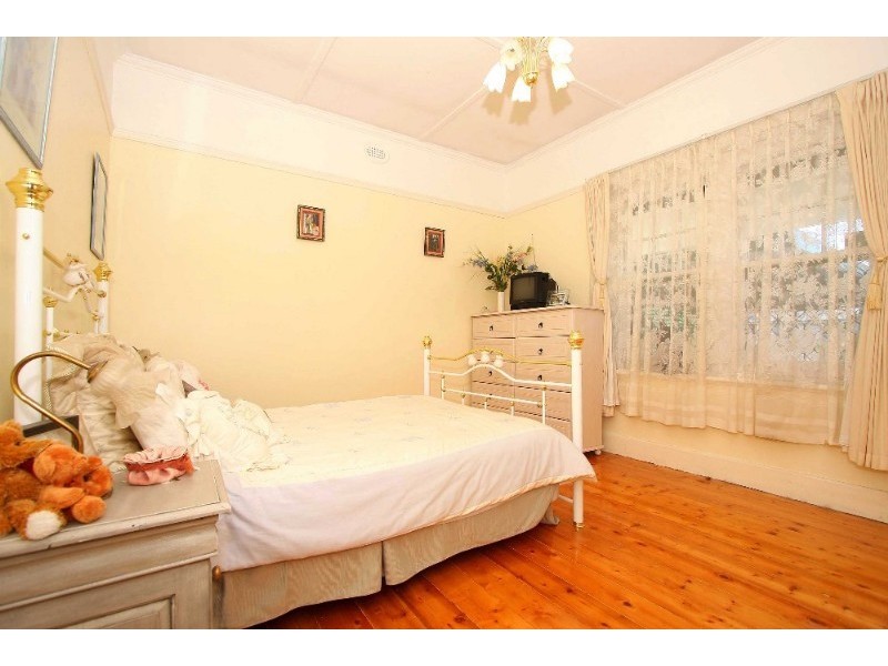 39 Acheron Avenue, Reservoir VIC 3073