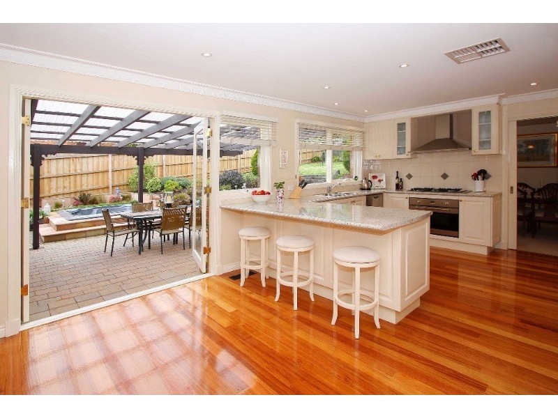 4 Gundry Grove, Watsonia North VIC 3087