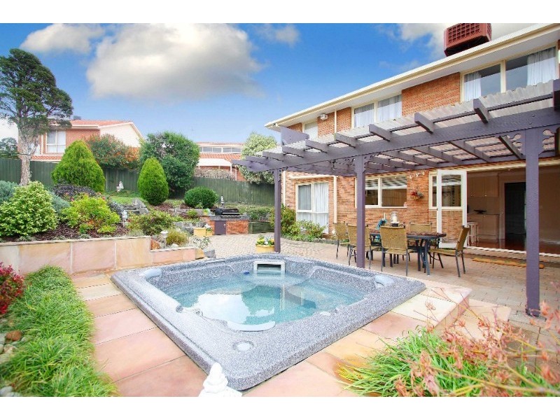 4 Gundry Grove, Watsonia North VIC 3087