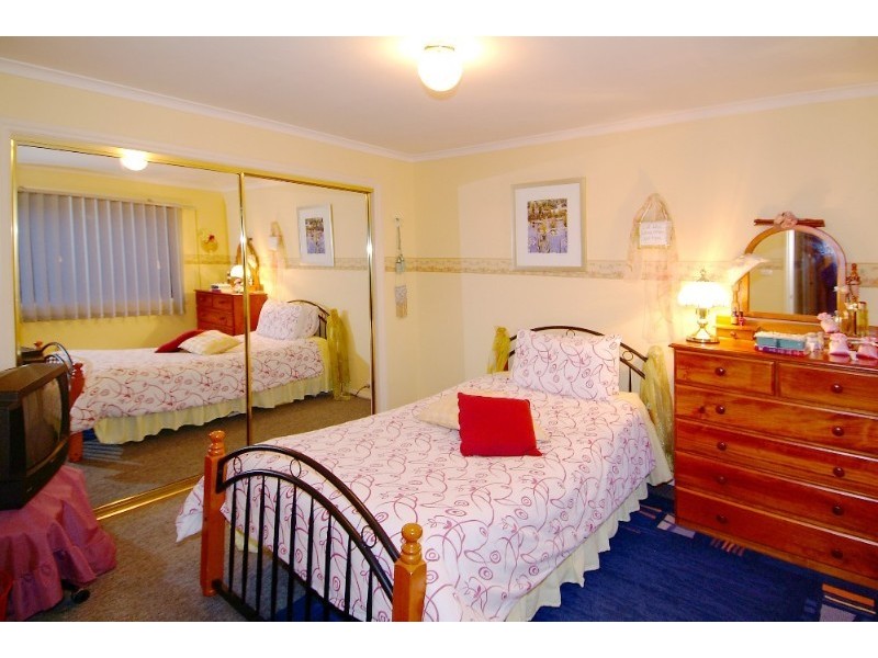 12 Claremont Crescent, Reservoir VIC 3073