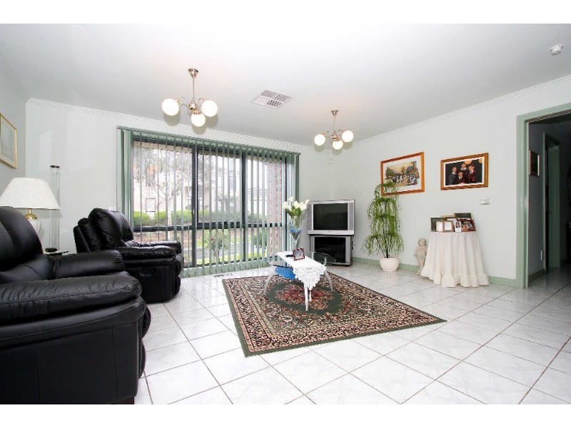 6 Bottlebrush Drive, Mill Park VIC 3082