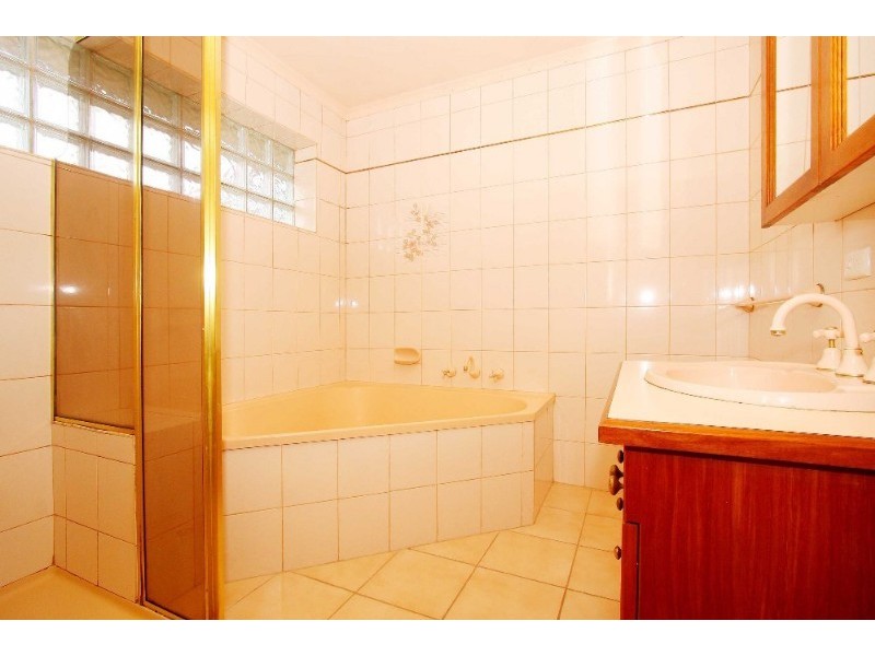 27 Champion Crescent, Bundoora VIC 3083