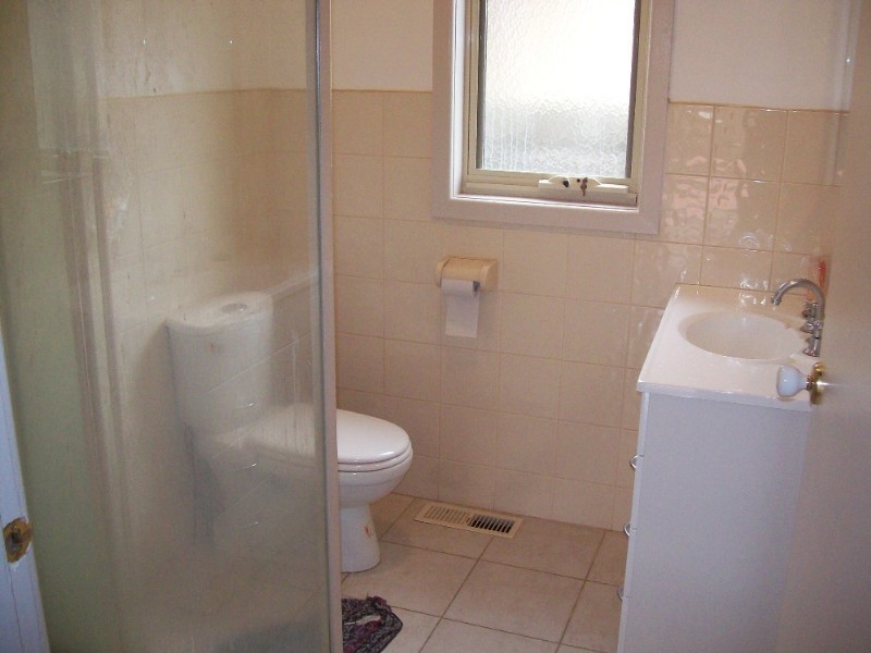 1/37 Clunes Street, Kingsbury VIC 3083