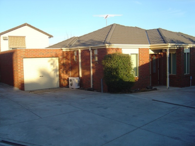 3/67 Carbeen Drive, Bundoora VIC 3083