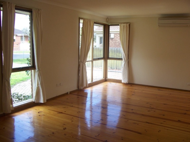 42 Greenhills Road, Bundoora VIC 3083