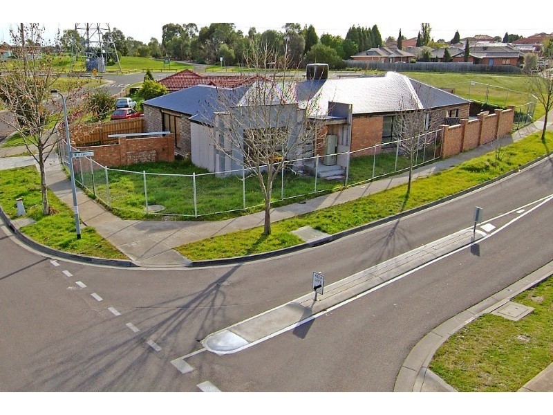 22 Sycamore Street, Mill Park VIC 3082