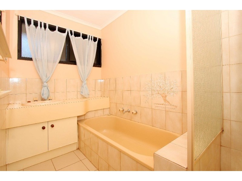 25 Larter Court, Bundoora VIC 3083