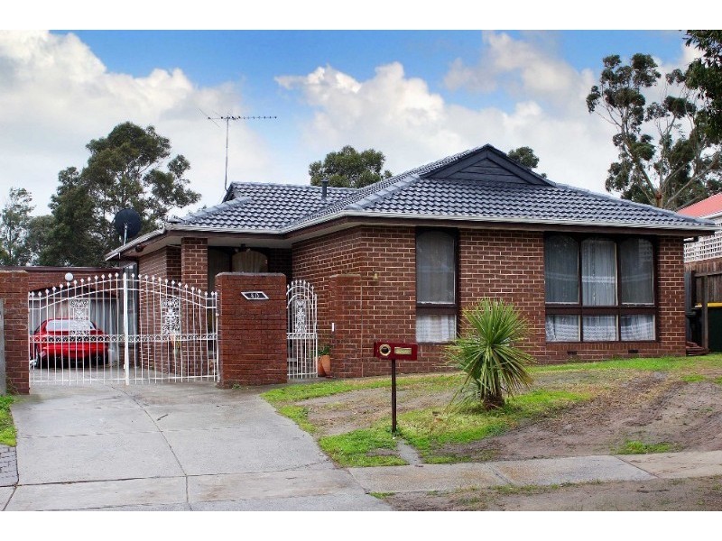 30 Statesman Crescent, Mill Park VIC 3082