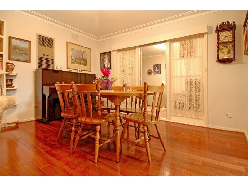 8 Ronald Court, Watsonia North VIC 3087