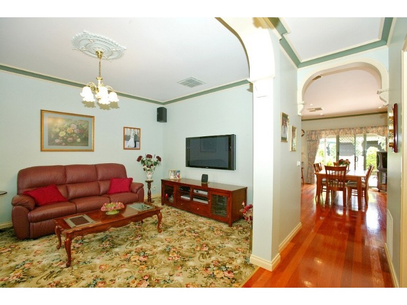 66 Stockdale Way, Mill Park VIC 3082