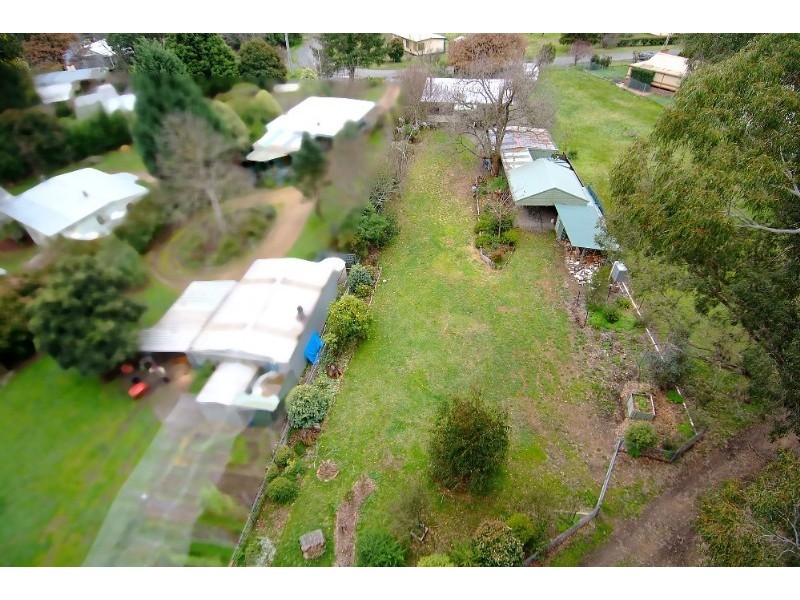15 Riverside Crescent, Flowerdale VIC 3717