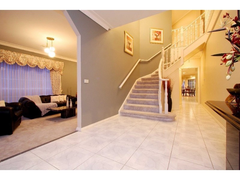 5 Hutchins Circuit, Bundoora VIC 3083