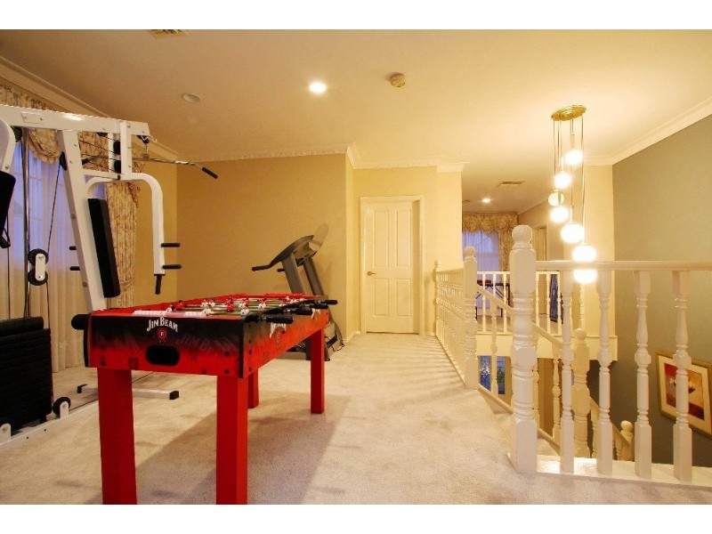 5 Hutchins Circuit, Bundoora VIC 3083