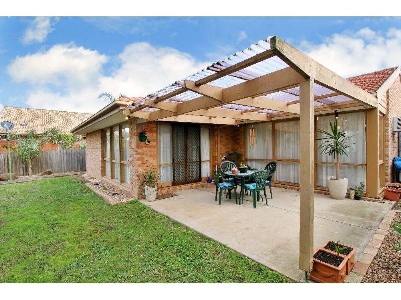 74 Garden Grove Drive, Mill Park VIC 3082