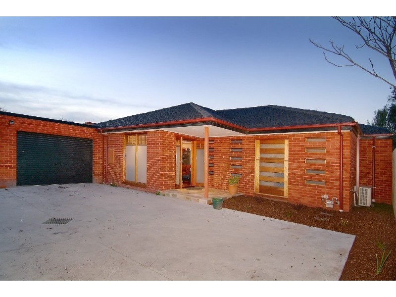 32A Clunes Street, Kingsbury VIC 3083