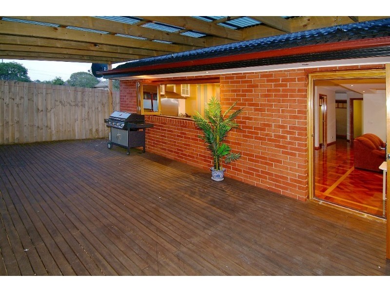 32A Clunes Street, Kingsbury VIC 3083